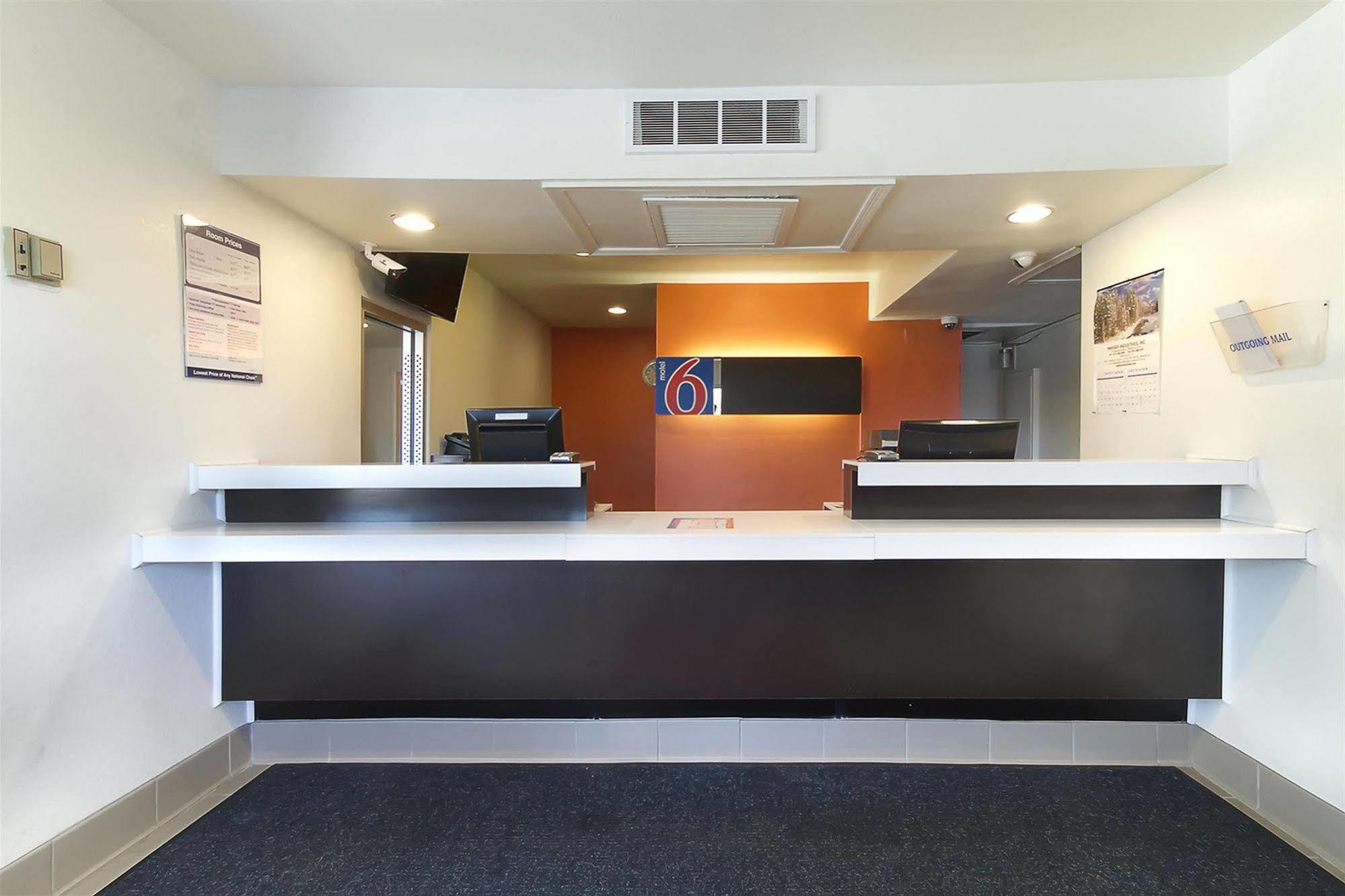 Motel 6-Capitol Heights, Md - Washington Largo Dış mekan fotoğraf