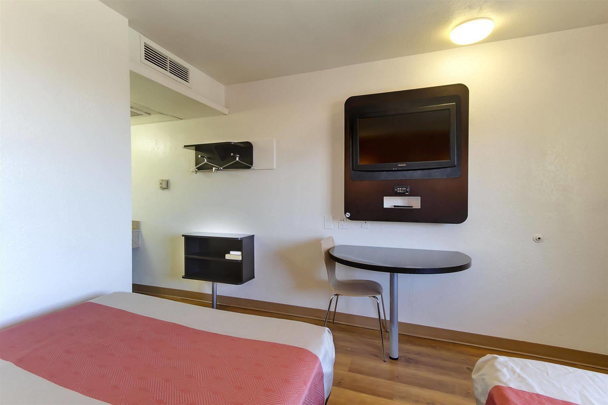 Motel 6-Capitol Heights, Md - Washington Largo Dış mekan fotoğraf